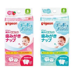 Khăn vệ sinh răng miệng Pigeon của Nhật cho bé từ 6 tháng tuổi vị dâu hộp 42 miếng