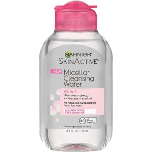 nước tẩy trang Garnier Micellar Cleansing Water Sensitive Skin cho da nhạy cảm.